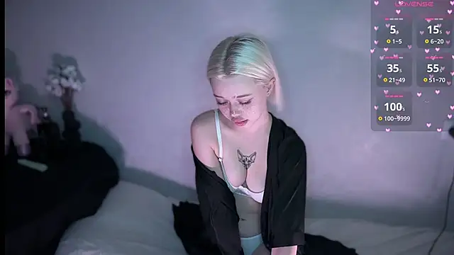 Snapshot of SusieEvans chatting on October 1, 12:55 pm SusieEvans online show from October 1, 12:55 pm