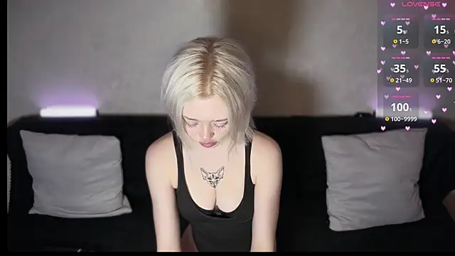 Snapshot of SusieEvans chatting on October 14, 5:14 pm SusieEvans online show from October 14, 5:14 pm