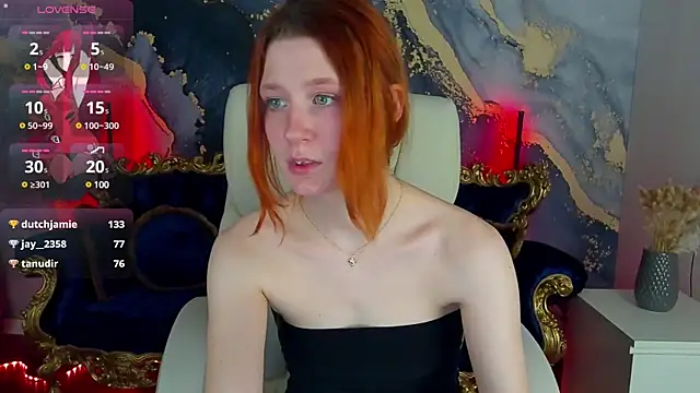 Snapshot of MagicLilu chatting on March 2, 11:42 pm MagicLilu online show from March 2, 11:42 pm