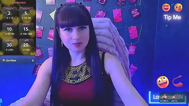 Snapshot of Violla_My chatting on February 9, 6:50 am Violla My online show from February 9, 6:50 am