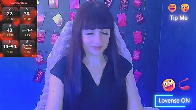 Snapshot of Violla_My chatting on February 23, 6:55 am Violla My online show from February 23, 6:55 am