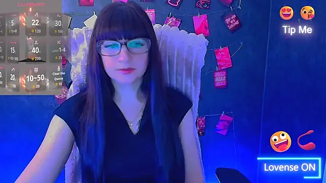 Snapshot of Violla_My chatting on April 16, 5:41 am Violla My online show from April 16, 5:41 am