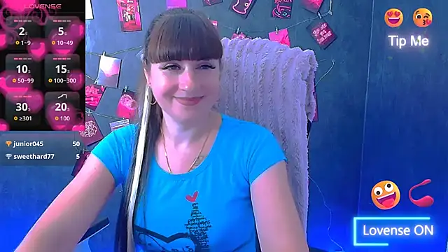 Snapshot of Violla_My chatting on June 18, 9:14 am Violla My online show from June 18, 9:14 am