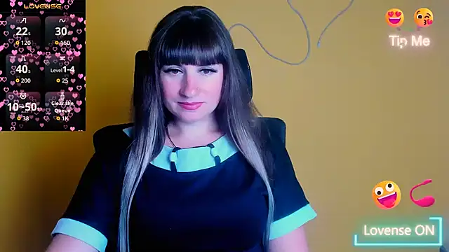 Snapshot of Violla_My chatting on July 4, 5:24 am Violla My online show from July 4, 5:24 am