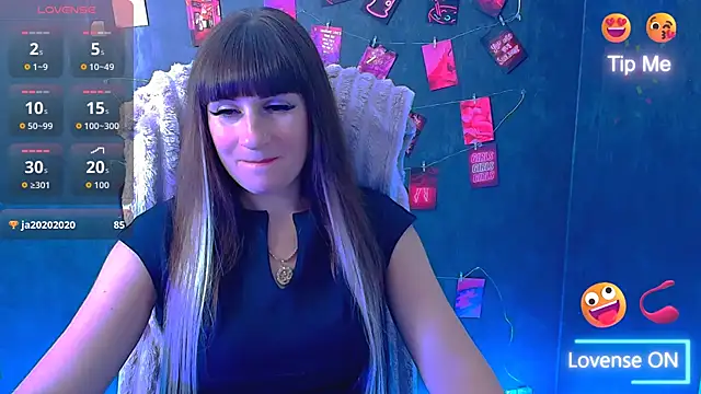 Snapshot of Violla_My chatting on July 7, 7:23 am Violla My online show from July 7, 7:23 am