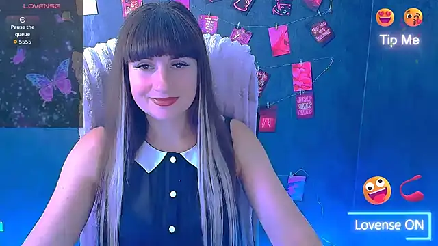 Snapshot of Violla_My chatting on July 30, 5:39 am Violla My online show from July 30, 5:39 am
