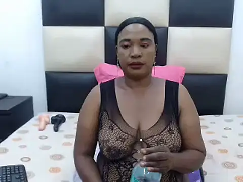 LICKABLEASSxxxx online show from February 15, 4:45 pm