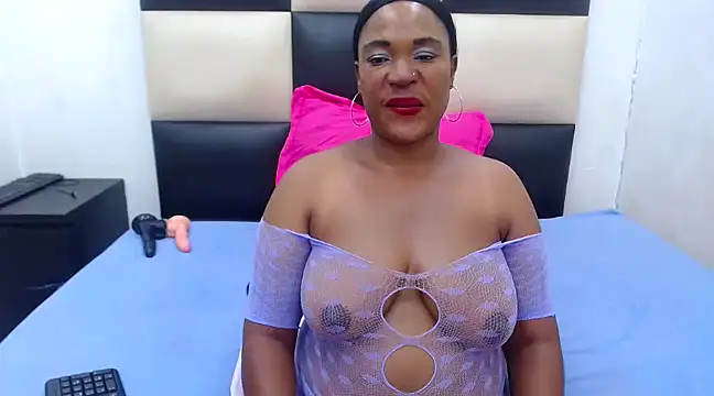 LICKABLEASSxxxx online show from February 23, 9:05 pm