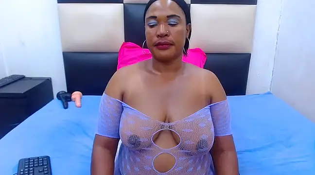 LICKABLEASSxxxx online show from February 27, 11:15 pm