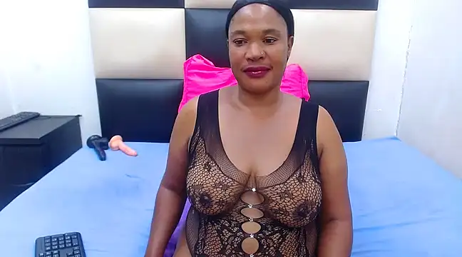 LICKABLEASSxxxx online show from March 6, 11:31 pm