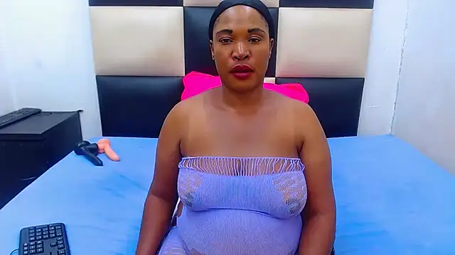 LICKABLEASSxxxx online show from March 7, 7:49 pm