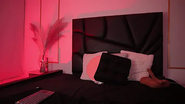 Tiffany sander online show from December 16, 3:00 am