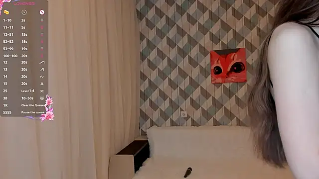 EvaBradley online show from March 9, 3:38 pm