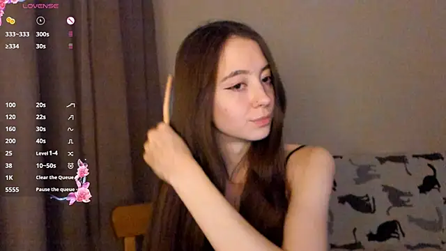 EvaBradley online show from December 3, 7:56 pm