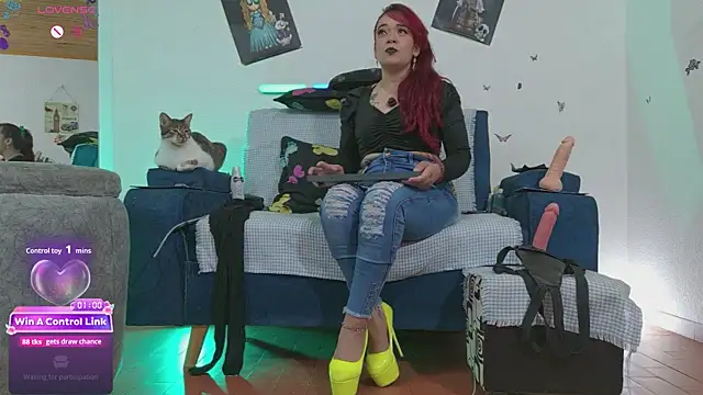 Snapshot of keila_j chatting on July 6, 10:45 am keila j online show from July 6, 10:45 am