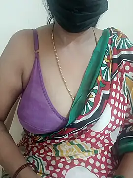 Snapshot of akshara_22 chatting on November 22, 9:41 am akshara 22 online show from November 22, 9:41 am