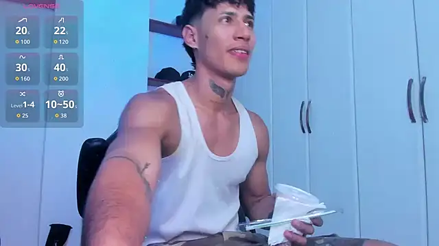 Snapshot of Jonryder_ chatting on September 14, 10:53 pm Jonryder online show from September 14, 10:53 pm