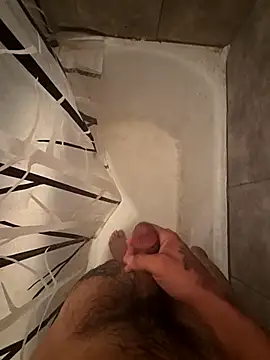 Snapshot of fundick132 chatting on November 18, 8:08 am fundick132 online show from November 18, 8:08 am