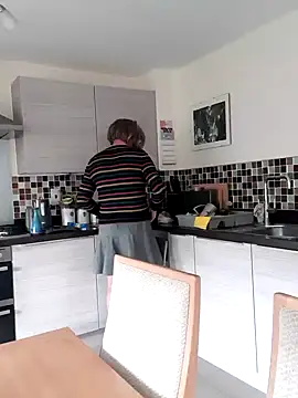 nataliecdlive online show from December 15, 1:00 pm