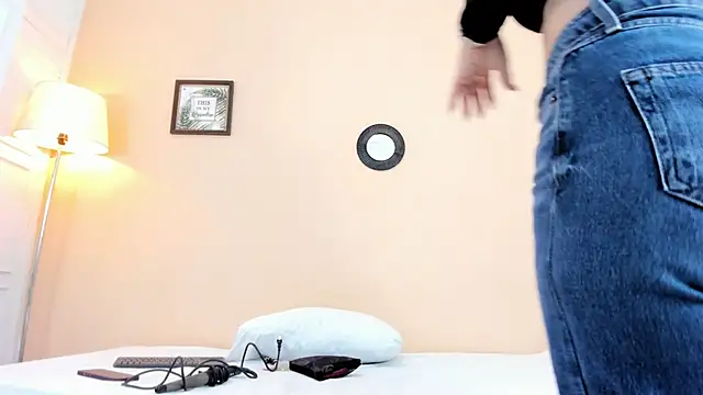 andyylove jk online show from September 23, 12:30 pm