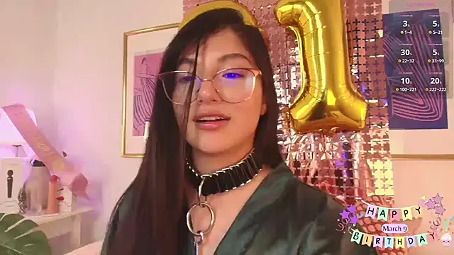 Snapshot of Eva_depp chatting on March 10, 4:35 pm Eva depp online show from March 10, 4:35 pm