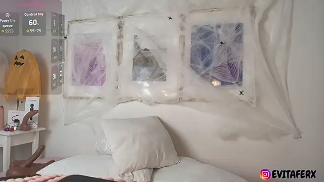 Snapshot of Eva_depp chatting on October 16, 1:45 pm Eva depp online show from October 16, 1:45 pm