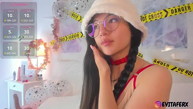 Snapshot of Eva_depp chatting on October 30, 11:11 am Eva depp online show from October 30, 11:11 am