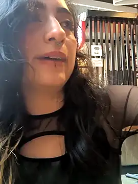 Lila Desiree online show from January 28, 7:00 pm