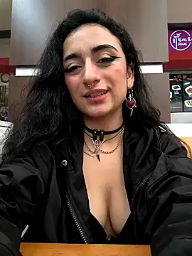 Lila Desiree online show from September 27, 4:45 pm