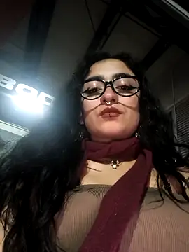 Snapshot of Lila_Desiree chatting on April 29, 11:44 pm Lila Desiree online show from April 29, 11:44 pm