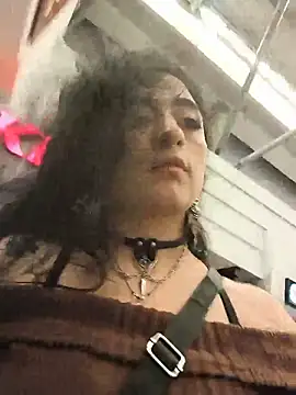 Snapshot of Lila_Desiree chatting on May 27, 1:57 am Lila Desiree online show from May 27, 1:57 am