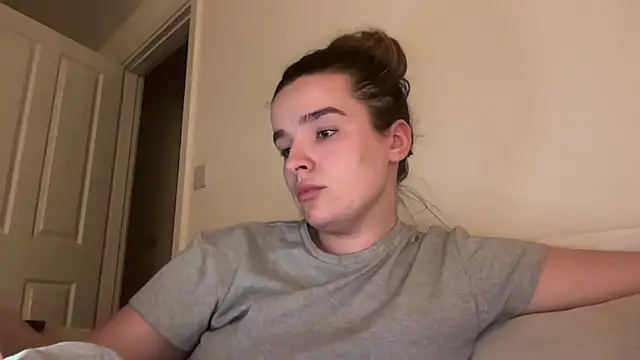 maisiesmithx online show from March 9, 10:03 pm