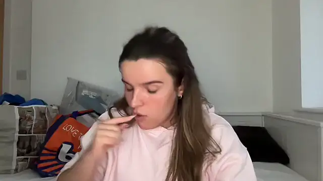 maisiesmithx online show from April 9, 7:08 pm