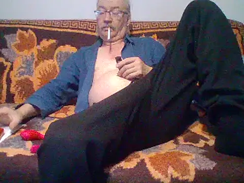 loverboyxxx69 online show from February 12, 2:35 am