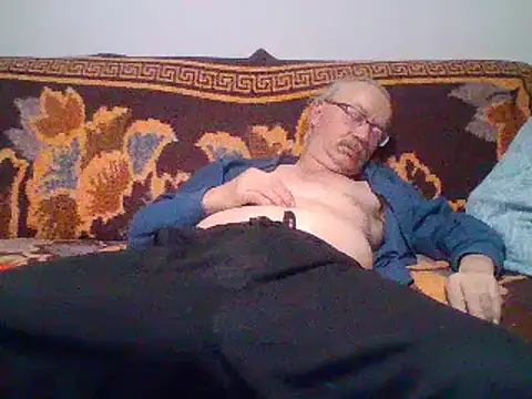 loverboyxxx69 online show from February 14, 10:25 pm