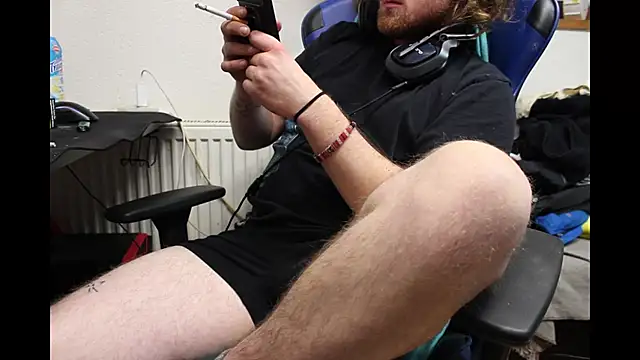 Snapshot of DrownMentallyyy chatting on January 15, 11:08 pm DrownMentallyyy online show from January 15, 11:08 pm