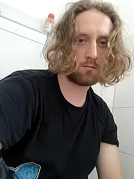 Snapshot of DrownMentallyyy chatting on February 14, 11:31 am DrownMentallyyy online show from February 14, 11:31 am