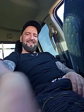 Beardedtattood online show from March 18, 1:42 pm