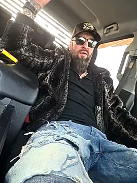 Beardedtattood online show from January 18, 2:21 pm