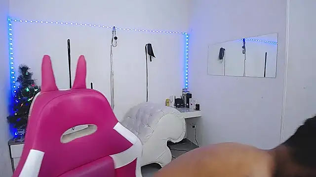 Leonard Price online show from December 18, 7:09 pm