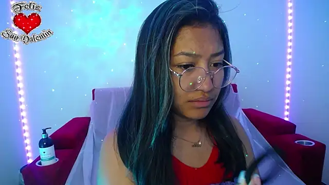 ricura mily online show from March 3, 8:05 am