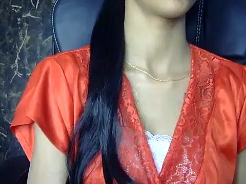 MAAYRA 09 online show from February 14, 7:02 pm