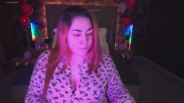 Kittywakee online show from February 15, 9:04 pm