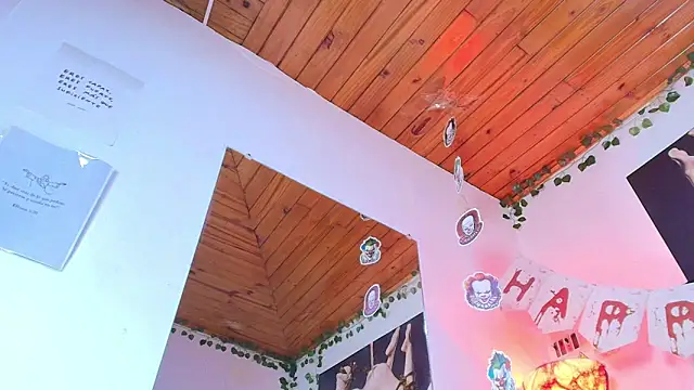 Naia x online show from October 24, 7:54 pm