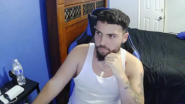 Snapshot of MasterKvn chatting on March 15, 6:03 am MasterKvn online show from March 15, 6:03 am