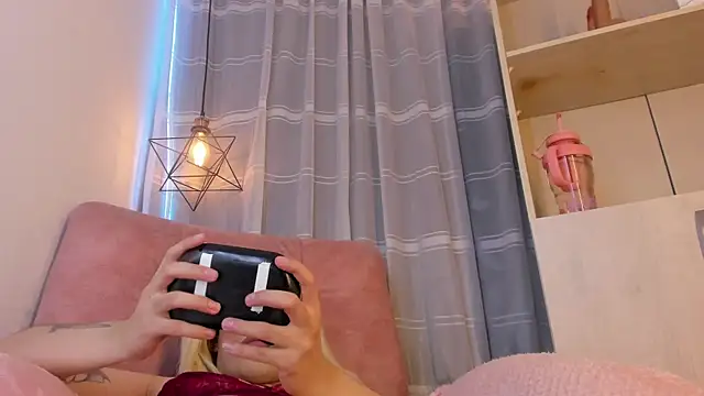 Nyx  Blackwood online show from February 15, 7:51 am