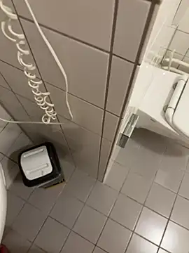 Snapshot of romanhrdcore chatting on February 16, 7:48 am romanhrdcore online show from February 16, 7:48 am