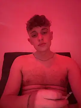 Snapshot of romanhrdcore chatting on September 9, 8:14 am romanhrdcore online show from September 9, 8:14 am