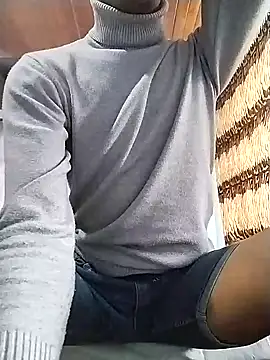 Snapshot of SexyNicoHotxx chatting on December 15, 8:15 pm SexyNicoHotxx online show from December 15, 8:15 pm