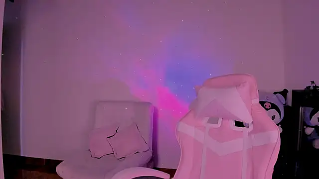 gabyye capprins online show from April 12, 1:32 am